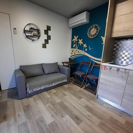Sand & Relax Privlaka - Mobile Home Gloria المظهر الخارجي الصورة