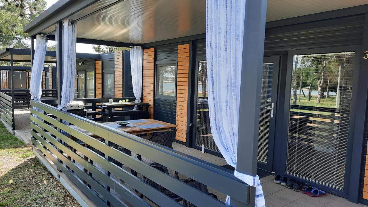 Sand & Relax Privlaka - Mobile Home Gloria المظهر الخارجي الصورة