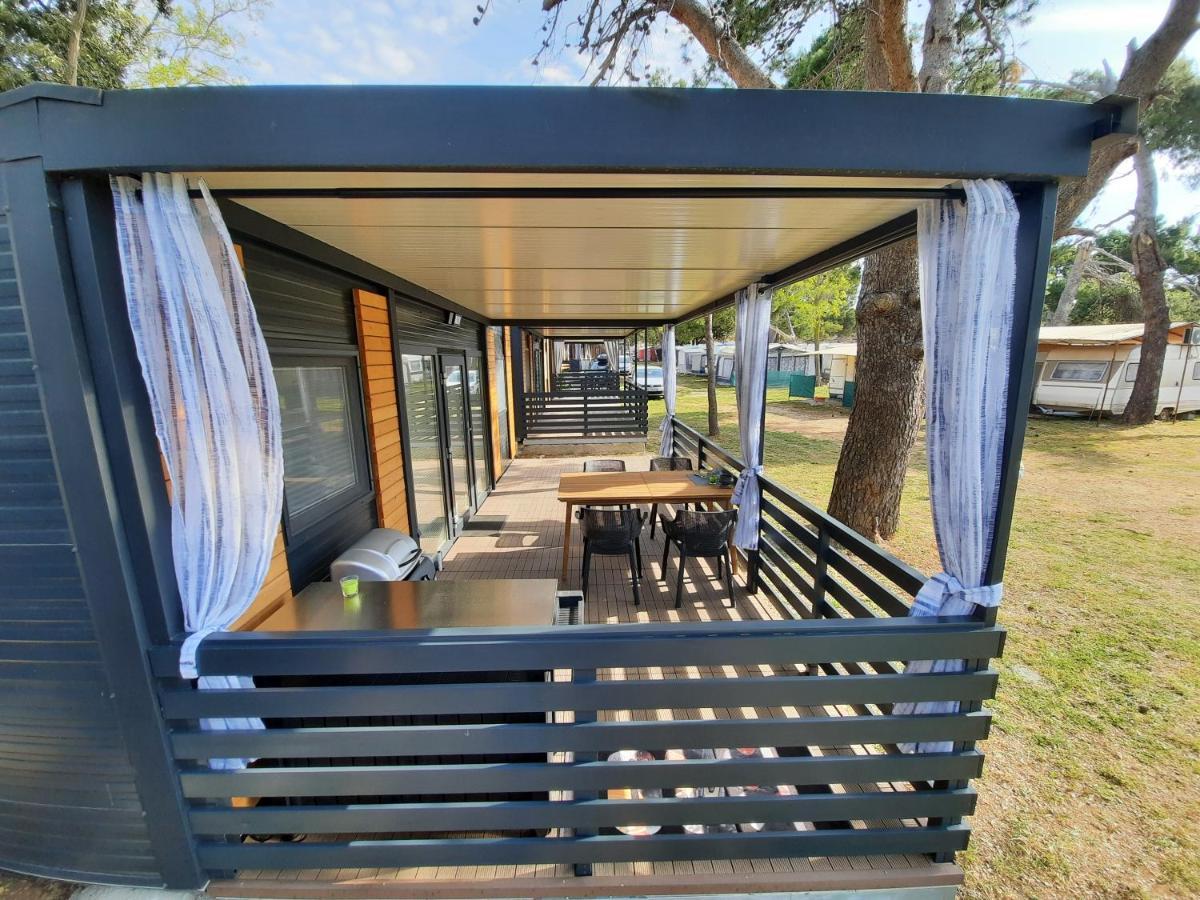 Sand & Relax Privlaka - Mobile Home Gloria المظهر الخارجي الصورة