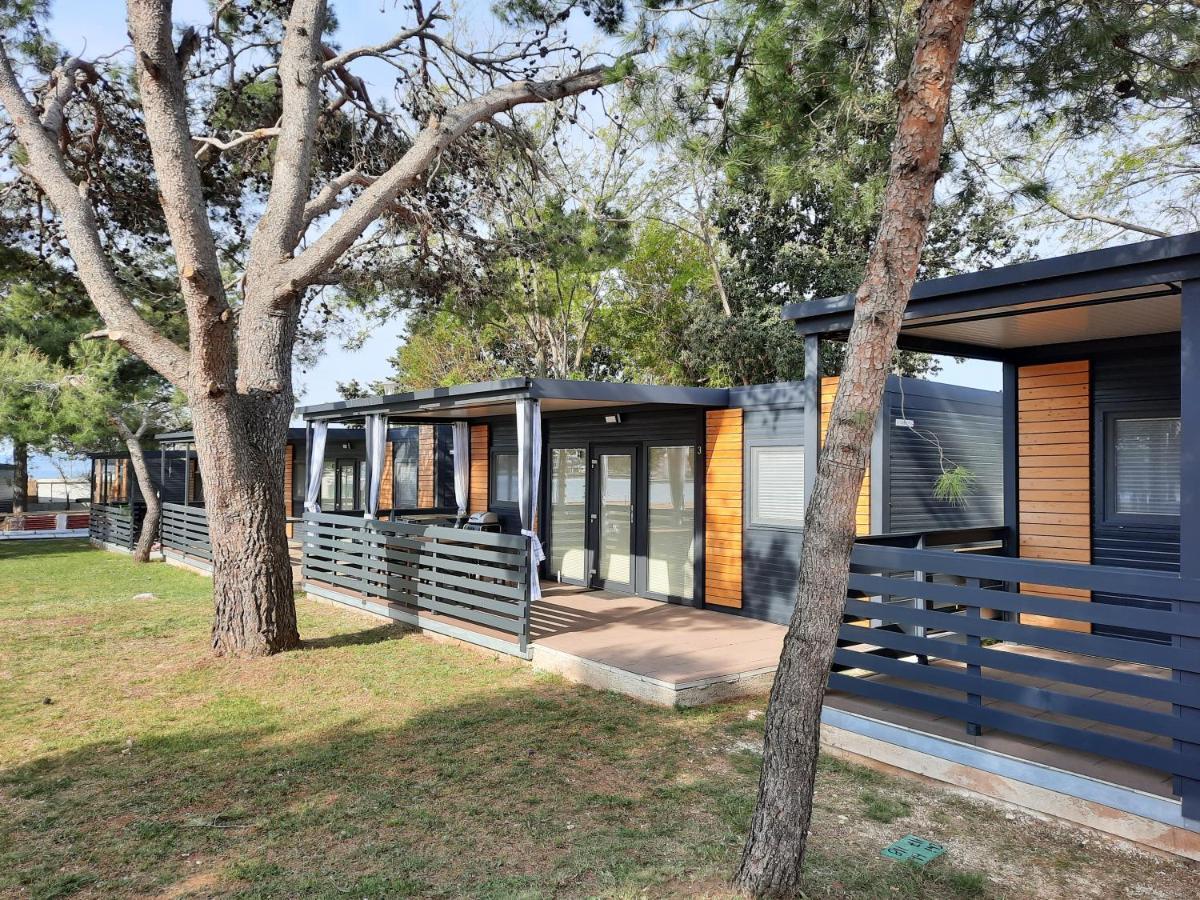 Sand & Relax Privlaka - Mobile Home Gloria المظهر الخارجي الصورة