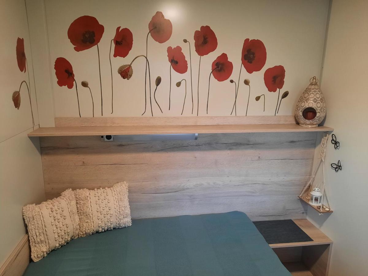 Sand & Relax Privlaka - Mobile Home Gloria المظهر الخارجي الصورة