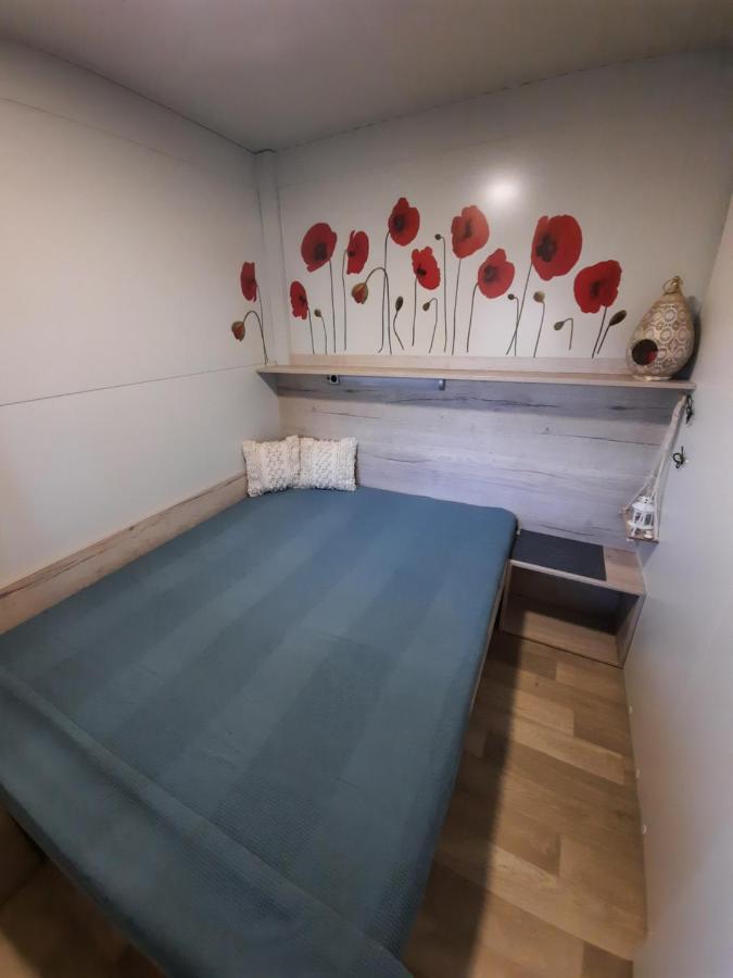 Sand & Relax Privlaka - Mobile Home Gloria المظهر الخارجي الصورة